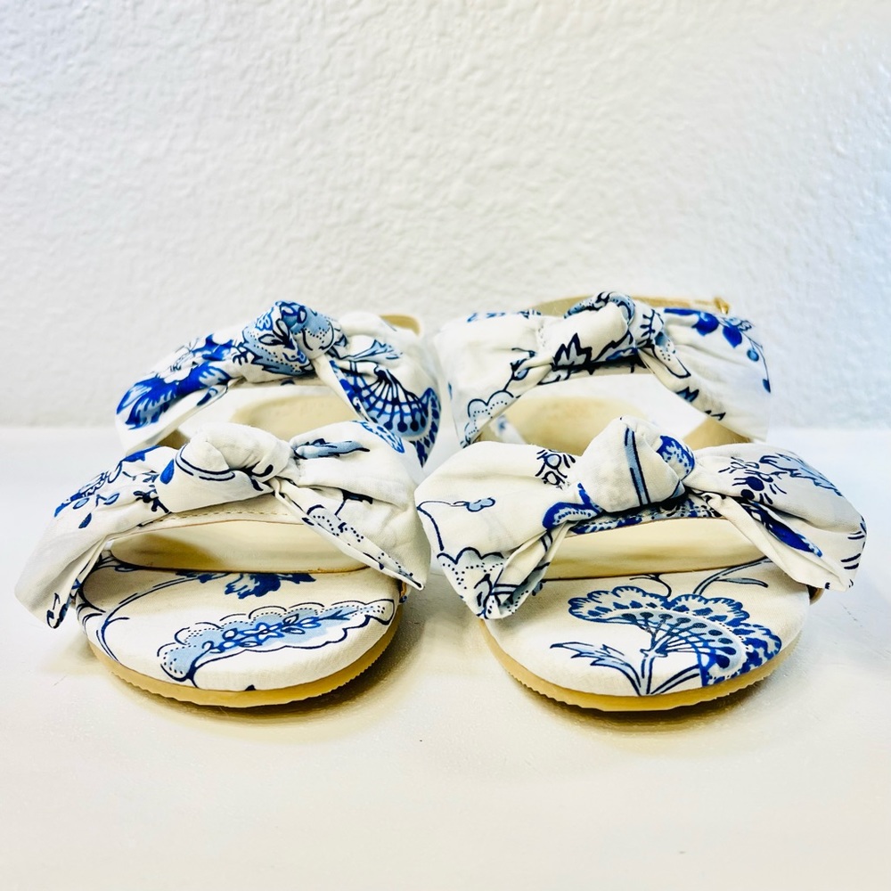 ♥️HP JANIE AND JACK Floral Bow Sandals Sz 12 White Blue Capri Island Floral NWOT - Picture 2 of 9